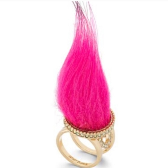 New! BETSEY JOHNSON Macy's Hot Pink Trolls Ring. Size 7.5 - Picture 1 of 10